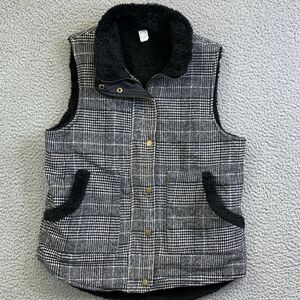 CY Fashion Fleece Lined‎ Vest Womens Sz Med Black Gray Plaid Zip Snap Front